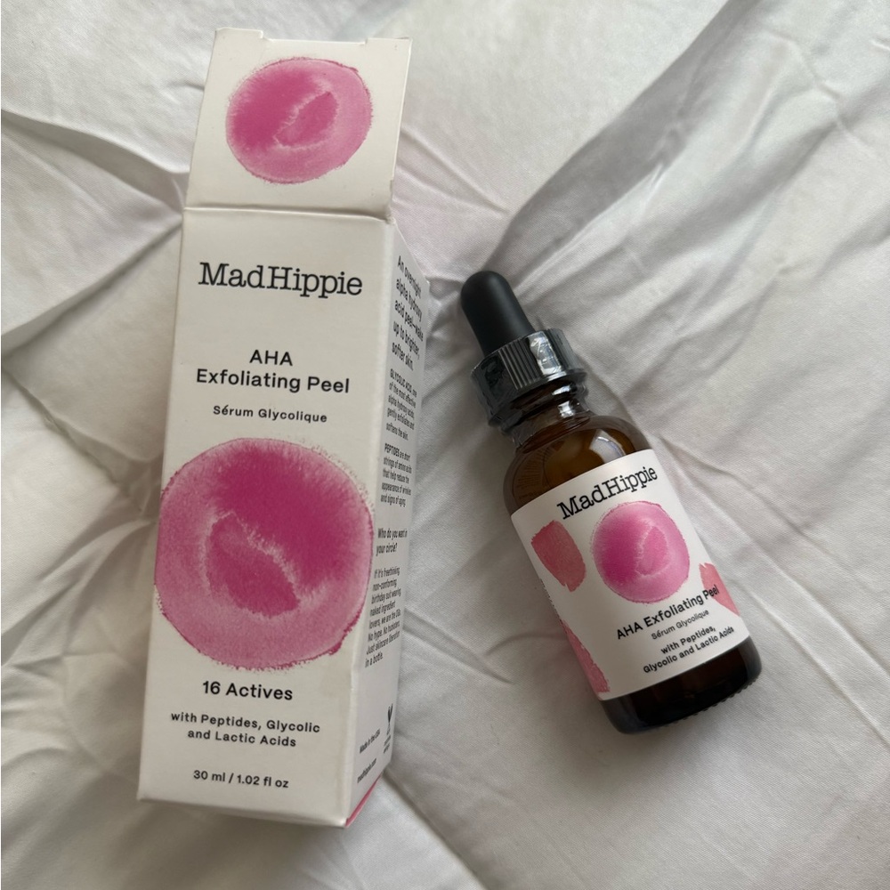 Mad Hippie AHA Exfoliating Peel - Pink & White